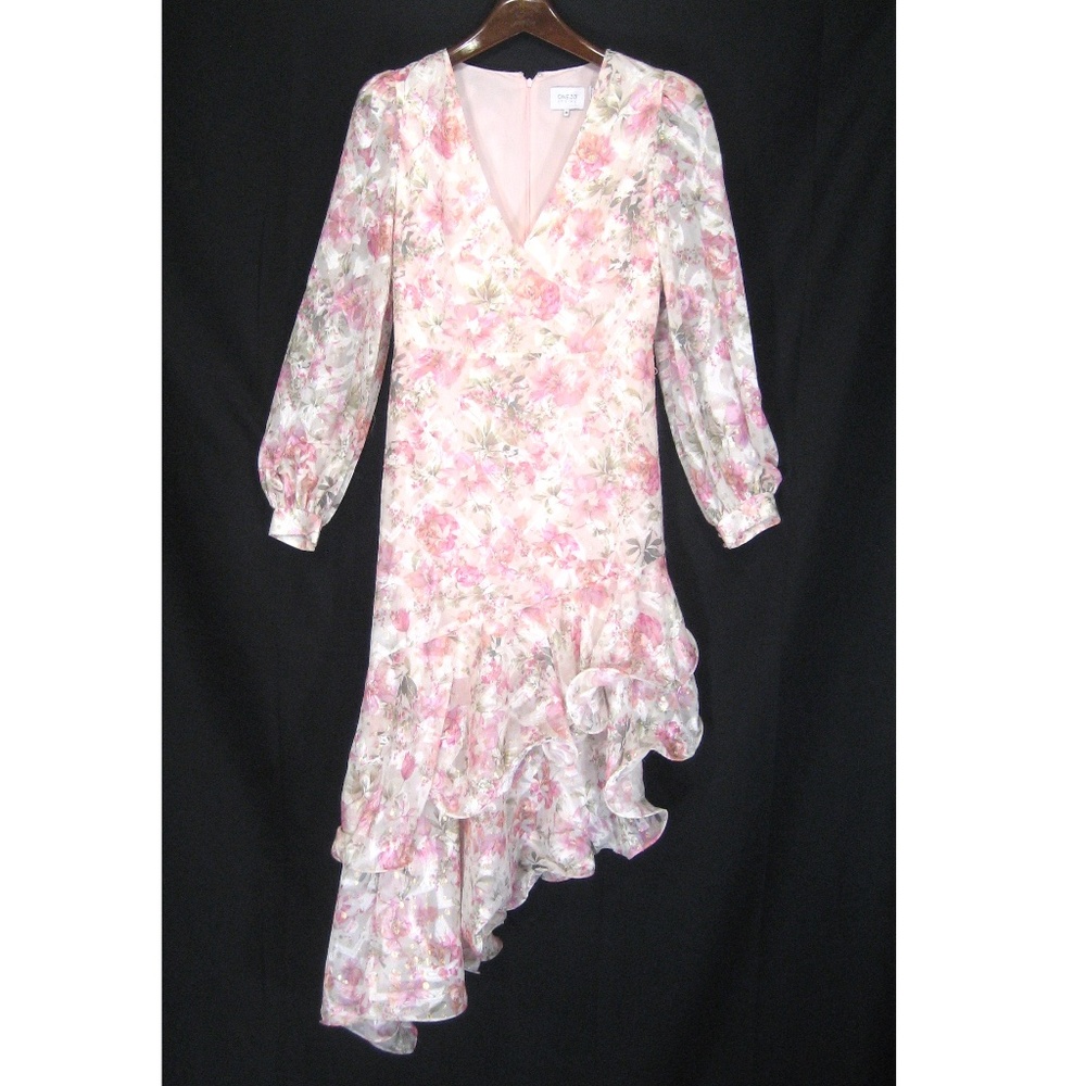 ONE 33 SOCIAL WOMEN'S FASHION DRESS